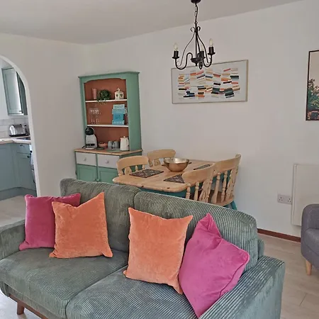 And Pool - Cinder Track Walks *